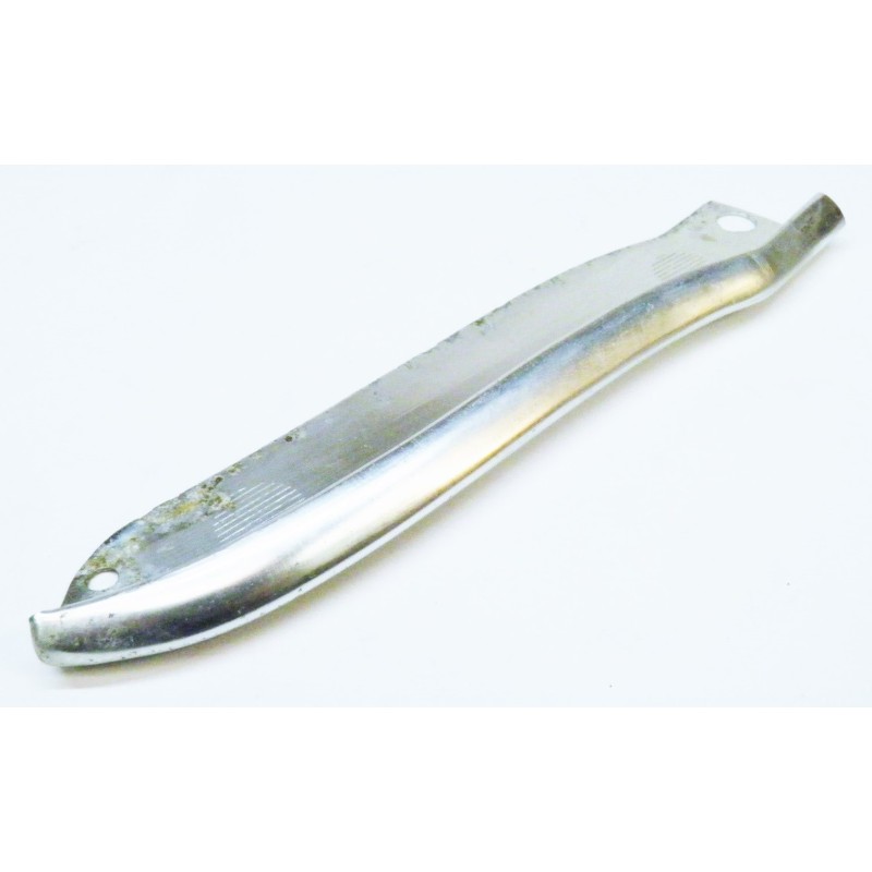 USED 1965 REAR WHEEL REARWARD TRIM END - RIGHT SIDE