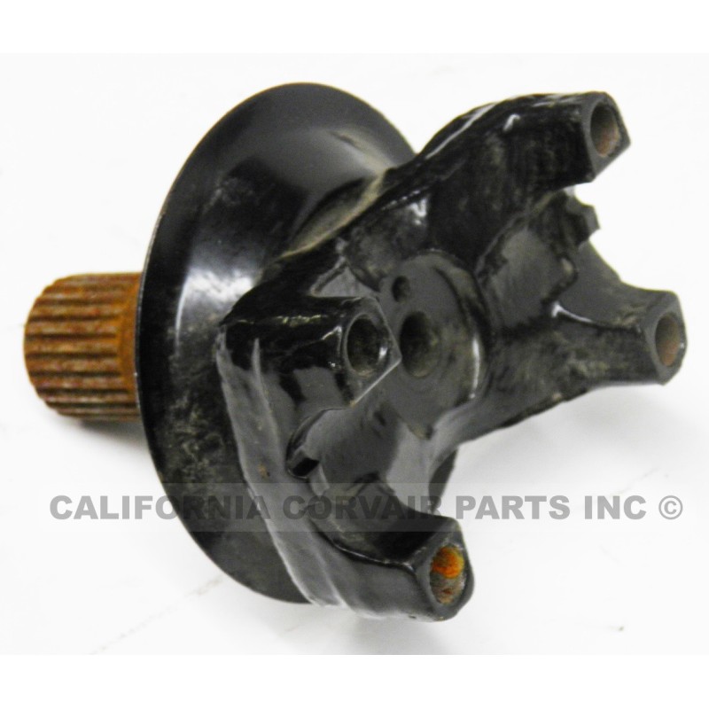 USED 1966-69 DIFF YOKE - SHORT