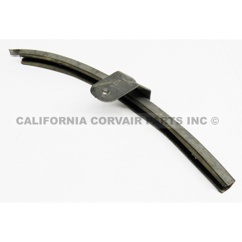 USED 1963-64 QUARTER WINDOW GUIDE - RIGHT SIDE