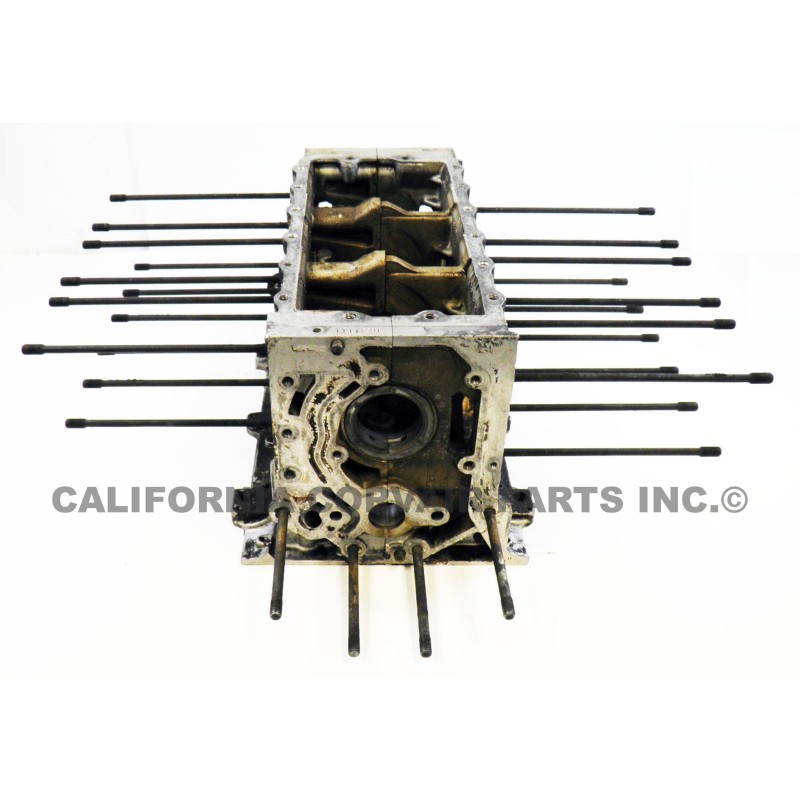USED 1965-67 110 HP ENGINE CASE - T1112RH USED 1965-67 110 HP ENGINE CASE - T1112RH