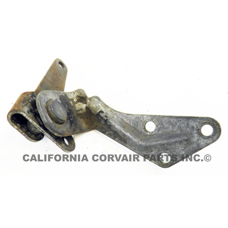 USED SECONDARY CARBURETOR PIVOT - 1966