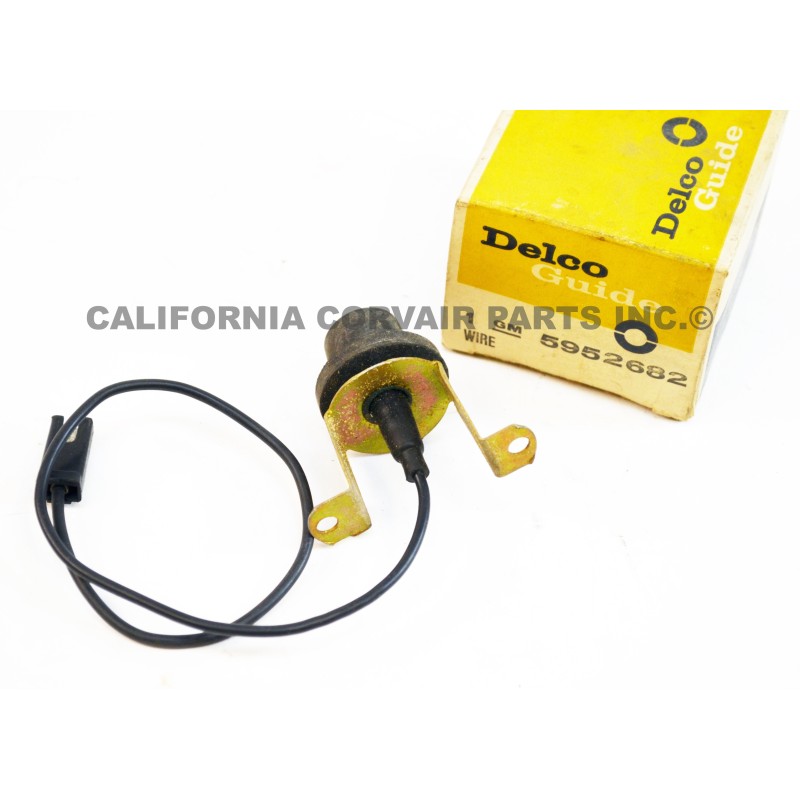 NOS VAN & TRUCK LICENSE PLATE LIGHT SOCKET