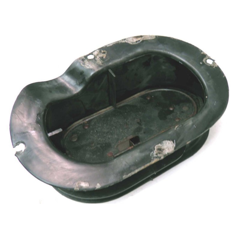 USED CONVERTIBLE RIGHT SIDE FRESH AIR VENT - 1965-69